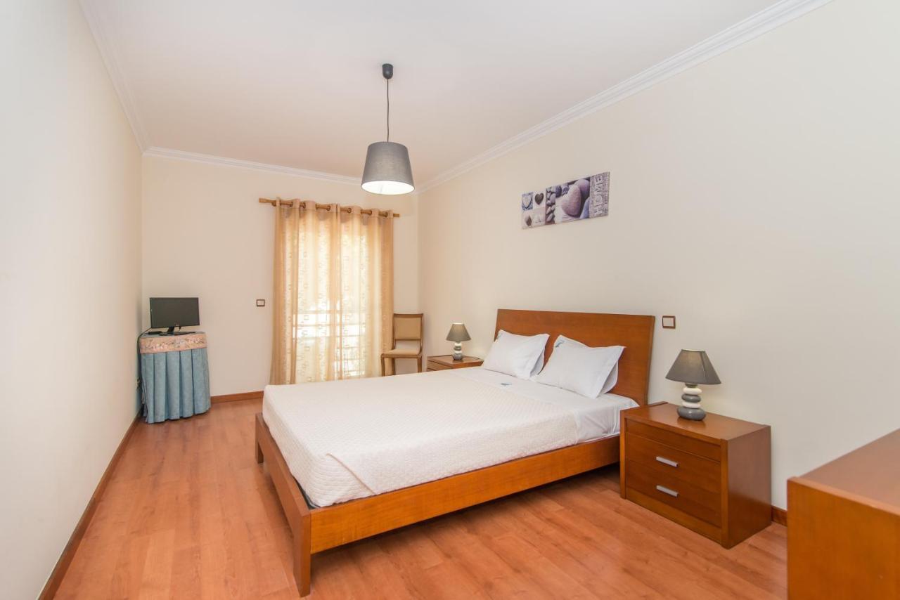 Casa Mergoux - 15 Mins Walk City Center - Quiet - Spacious تافيرا المظهر الخارجي الصورة