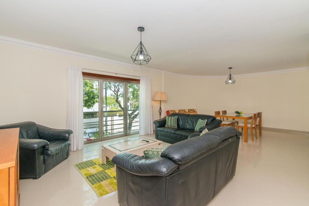 Casa Mergoux - 15 Mins Walk City Center - Quiet - Spacious تافيرا المظهر الخارجي الصورة
